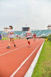 BIB: 617, 1725, 172
                            <button type="button" onclick="openModal(5988002)" class="btn btn-primary btn-sm float-right btn-popup" data-toggle="modal" data-target=".modal-high-quality">
                        <i class="fas fa-shopping-cart"></i> Add to Cart
                    </button>
                                            <button type="button" onclick="isThisMe(5988002, true)" class="btn btn-success btn-sm float-right btn-popup btn-isme hidden" data-toggle="tooltip" data-placement="bottom" title="นี่คือรูปของคุณใช่ไหม คลิกที่นี่เพื่อเอาเข้าอัลบั้ม">
                        <i class="fas fa-plus"></i> Add to album
                    </button>
                    <button type="button" onclick="isThisMe(5988002, false)" class="btn btn-warning btn-sm float-right btn-popup btn-isnotme hidden">
                        <i class="fas fa-ban"></i> Remove from album
                    </button>