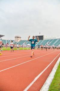 BIB: 102
                            <button type="button" onclick="openModal(5988299)" class="btn btn-primary btn-sm float-right btn-popup" data-toggle="modal" data-target=".modal-high-quality">
                        <i class="fas fa-shopping-cart"></i> Add to Cart
                    </button>
                                            <button type="button" onclick="isThisMe(5988299, true)" class="btn btn-success btn-sm float-right btn-popup btn-isme hidden" data-toggle="tooltip" data-placement="bottom" title="นี่คือรูปของคุณใช่ไหม คลิกที่นี่เพื่อเอาเข้าอัลบั้ม">
                        <i class="fas fa-plus"></i> Add to album
                    </button>
                    <button type="button" onclick="isThisMe(5988299, false)" class="btn btn-warning btn-sm float-right btn-popup btn-isnotme hidden">
                        <i class="fas fa-ban"></i> Remove from album
                    </button>