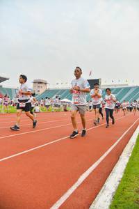 BIB: 190, 236, 1236, 13807
                            <button type="button" onclick="openModal(5990296)" class="btn btn-primary btn-sm float-right btn-popup" data-toggle="modal" data-target=".modal-high-quality">
                        <i class="fas fa-shopping-cart"></i> Add to Cart
                    </button>
                                            <button type="button" onclick="isThisMe(5990296, true)" class="btn btn-success btn-sm float-right btn-popup btn-isme hidden" data-toggle="tooltip" data-placement="bottom" title="นี่คือรูปของคุณใช่ไหม คลิกที่นี่เพื่อเอาเข้าอัลบั้ม">
                        <i class="fas fa-plus"></i> Add to album
                    </button>
                    <button type="button" onclick="isThisMe(5990296, false)" class="btn btn-warning btn-sm float-right btn-popup btn-isnotme hidden">
                        <i class="fas fa-ban"></i> Remove from album
                    </button>