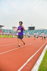 BIB: 729
                            <button type="button" onclick="openModal(5990288)" class="btn btn-primary btn-sm float-right btn-popup" data-toggle="modal" data-target=".modal-high-quality">
                        <i class="fas fa-shopping-cart"></i> Add to Cart
                    </button>
                                            <button type="button" onclick="isThisMe(5990288, true)" class="btn btn-success btn-sm float-right btn-popup btn-isme hidden" data-toggle="tooltip" data-placement="bottom" title="นี่คือรูปของคุณใช่ไหม คลิกที่นี่เพื่อเอาเข้าอัลบั้ม">
                        <i class="fas fa-plus"></i> Add to album
                    </button>
                    <button type="button" onclick="isThisMe(5990288, false)" class="btn btn-warning btn-sm float-right btn-popup btn-isnotme hidden">
                        <i class="fas fa-ban"></i> Remove from album
                    </button>