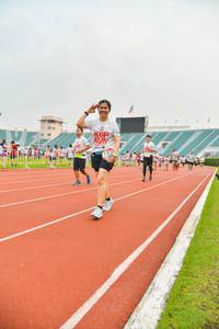 BIB: 157
                            <button type="button" onclick="openModal(5988816)" class="btn btn-primary btn-sm float-right btn-popup" data-toggle="modal" data-target=".modal-high-quality">
                        <i class="fas fa-shopping-cart"></i> Add to Cart
                    </button>
                                            <button type="button" onclick="isThisMe(5988816, true)" class="btn btn-success btn-sm float-right btn-popup btn-isme hidden" data-toggle="tooltip" data-placement="bottom" title="นี่คือรูปของคุณใช่ไหม คลิกที่นี่เพื่อเอาเข้าอัลบั้ม">
                        <i class="fas fa-plus"></i> Add to album
                    </button>
                    <button type="button" onclick="isThisMe(5988816, false)" class="btn btn-warning btn-sm float-right btn-popup btn-isnotme hidden">
                        <i class="fas fa-ban"></i> Remove from album
                    </button>