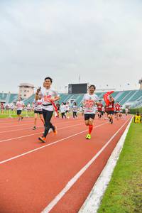 BIB: 1884
                            <button type="button" onclick="openModal(5987876)" class="btn btn-primary btn-sm float-right btn-popup" data-toggle="modal" data-target=".modal-high-quality">
                        <i class="fas fa-shopping-cart"></i> Add to Cart
                    </button>
                                            <button type="button" onclick="isThisMe(5987876, true)" class="btn btn-success btn-sm float-right btn-popup btn-isme hidden" data-toggle="tooltip" data-placement="bottom" title="นี่คือรูปของคุณใช่ไหม คลิกที่นี่เพื่อเอาเข้าอัลบั้ม">
                        <i class="fas fa-plus"></i> Add to album
                    </button>
                    <button type="button" onclick="isThisMe(5987876, false)" class="btn btn-warning btn-sm float-right btn-popup btn-isnotme hidden">
                        <i class="fas fa-ban"></i> Remove from album
                    </button>