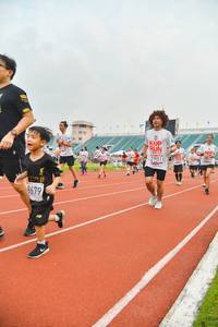 BIB: 2901, 8679
                            <button type="button" onclick="openModal(5989206)" class="btn btn-primary btn-sm float-right btn-popup" data-toggle="modal" data-target=".modal-high-quality">
                        <i class="fas fa-shopping-cart"></i> Add to Cart
                    </button>
                                            <button type="button" onclick="isThisMe(5989206, true)" class="btn btn-success btn-sm float-right btn-popup btn-isme hidden" data-toggle="tooltip" data-placement="bottom" title="นี่คือรูปของคุณใช่ไหม คลิกที่นี่เพื่อเอาเข้าอัลบั้ม">
                        <i class="fas fa-plus"></i> Add to album
                    </button>
                    <button type="button" onclick="isThisMe(5989206, false)" class="btn btn-warning btn-sm float-right btn-popup btn-isnotme hidden">
                        <i class="fas fa-ban"></i> Remove from album
                    </button>