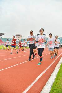 BIB: 578, 753, 4034, 5578
                            <button type="button" onclick="openModal(5989428)" class="btn btn-primary btn-sm float-right btn-popup" data-toggle="modal" data-target=".modal-high-quality">
                        <i class="fas fa-shopping-cart"></i> Add to Cart
                    </button>
                                            <button type="button" onclick="isThisMe(5989428, true)" class="btn btn-success btn-sm float-right btn-popup btn-isme hidden" data-toggle="tooltip" data-placement="bottom" title="นี่คือรูปของคุณใช่ไหม คลิกที่นี่เพื่อเอาเข้าอัลบั้ม">
                        <i class="fas fa-plus"></i> Add to album
                    </button>
                    <button type="button" onclick="isThisMe(5989428, false)" class="btn btn-warning btn-sm float-right btn-popup btn-isnotme hidden">
                        <i class="fas fa-ban"></i> Remove from album
                    </button>