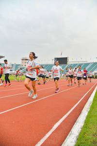 BIB: 427, 2427, 5579
                            <button type="button" onclick="openModal(5988361)" class="btn btn-primary btn-sm float-right btn-popup" data-toggle="modal" data-target=".modal-high-quality">
                        <i class="fas fa-shopping-cart"></i> Add to Cart
                    </button>
                                            <button type="button" onclick="isThisMe(5988361, true)" class="btn btn-success btn-sm float-right btn-popup btn-isme hidden" data-toggle="tooltip" data-placement="bottom" title="นี่คือรูปของคุณใช่ไหม คลิกที่นี่เพื่อเอาเข้าอัลบั้ม">
                        <i class="fas fa-plus"></i> Add to album
                    </button>
                    <button type="button" onclick="isThisMe(5988361, false)" class="btn btn-warning btn-sm float-right btn-popup btn-isnotme hidden">
                        <i class="fas fa-ban"></i> Remove from album
                    </button>