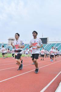 BIB: 2795
                            <button type="button" onclick="openModal(5985238)" class="btn btn-primary btn-sm float-right btn-popup" data-toggle="modal" data-target=".modal-high-quality">
                        <i class="fas fa-shopping-cart"></i> Add to Cart
                    </button>
                                            <button type="button" onclick="isThisMe(5985238, true)" class="btn btn-success btn-sm float-right btn-popup btn-isme hidden" data-toggle="tooltip" data-placement="bottom" title="นี่คือรูปของคุณใช่ไหม คลิกที่นี่เพื่อเอาเข้าอัลบั้ม">
                        <i class="fas fa-plus"></i> Add to album
                    </button>
                    <button type="button" onclick="isThisMe(5985238, false)" class="btn btn-warning btn-sm float-right btn-popup btn-isnotme hidden">
                        <i class="fas fa-ban"></i> Remove from album
                    </button>