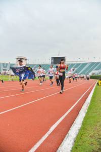 BIB: 312
                            <button type="button" onclick="openModal(5987571)" class="btn btn-primary btn-sm float-right btn-popup" data-toggle="modal" data-target=".modal-high-quality">
                        <i class="fas fa-shopping-cart"></i> Add to Cart
                    </button>
                                            <button type="button" onclick="isThisMe(5987571, true)" class="btn btn-success btn-sm float-right btn-popup btn-isme hidden" data-toggle="tooltip" data-placement="bottom" title="นี่คือรูปของคุณใช่ไหม คลิกที่นี่เพื่อเอาเข้าอัลบั้ม">
                        <i class="fas fa-plus"></i> Add to album
                    </button>
                    <button type="button" onclick="isThisMe(5987571, false)" class="btn btn-warning btn-sm float-right btn-popup btn-isnotme hidden">
                        <i class="fas fa-ban"></i> Remove from album
                    </button>