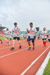 BIB: 483, 886, 6436, 1483
                            <button type="button" onclick="openModal(5986936)" class="btn btn-primary btn-sm float-right btn-popup" data-toggle="modal" data-target=".modal-high-quality">
                        <i class="fas fa-shopping-cart"></i> Add to Cart
                    </button>
                                            <button type="button" onclick="isThisMe(5986936, true)" class="btn btn-success btn-sm float-right btn-popup btn-isme hidden" data-toggle="tooltip" data-placement="bottom" title="นี่คือรูปของคุณใช่ไหม คลิกที่นี่เพื่อเอาเข้าอัลบั้ม">
                        <i class="fas fa-plus"></i> Add to album
                    </button>
                    <button type="button" onclick="isThisMe(5986936, false)" class="btn btn-warning btn-sm float-right btn-popup btn-isnotme hidden">
                        <i class="fas fa-ban"></i> Remove from album
                    </button>