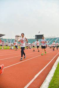 BIB: 430
                            <button type="button" onclick="openModal(5990694)" class="btn btn-primary btn-sm float-right btn-popup" data-toggle="modal" data-target=".modal-high-quality">
                        <i class="fas fa-shopping-cart"></i> Add to Cart
                    </button>
                                            <button type="button" onclick="isThisMe(5990694, true)" class="btn btn-success btn-sm float-right btn-popup btn-isme hidden" data-toggle="tooltip" data-placement="bottom" title="นี่คือรูปของคุณใช่ไหม คลิกที่นี่เพื่อเอาเข้าอัลบั้ม">
                        <i class="fas fa-plus"></i> Add to album
                    </button>
                    <button type="button" onclick="isThisMe(5990694, false)" class="btn btn-warning btn-sm float-right btn-popup btn-isnotme hidden">
                        <i class="fas fa-ban"></i> Remove from album
                    </button>