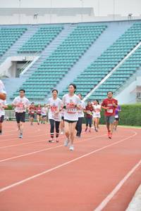 BIB: 197, 4488
                            <button type="button" onclick="openModal(5964164)" class="btn btn-primary btn-sm float-right btn-popup" data-toggle="modal" data-target=".modal-high-quality">
                        <i class="fas fa-shopping-cart"></i> Add to Cart
                    </button>
                                            <button type="button" onclick="isThisMe(5964164, true)" class="btn btn-success btn-sm float-right btn-popup btn-isme hidden" data-toggle="tooltip" data-placement="bottom" title="นี่คือรูปของคุณใช่ไหม คลิกที่นี่เพื่อเอาเข้าอัลบั้ม">
                        <i class="fas fa-plus"></i> Add to album
                    </button>
                    <button type="button" onclick="isThisMe(5964164, false)" class="btn btn-warning btn-sm float-right btn-popup btn-isnotme hidden">
                        <i class="fas fa-ban"></i> Remove from album
                    </button>