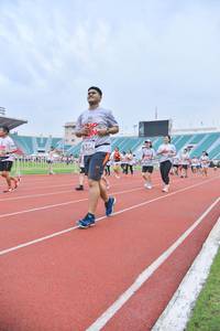 BIB: 6354
                            <button type="button" onclick="openModal(5985190)" class="btn btn-primary btn-sm float-right btn-popup" data-toggle="modal" data-target=".modal-high-quality">
                        <i class="fas fa-shopping-cart"></i> Add to Cart
                    </button>
                                            <button type="button" onclick="isThisMe(5985190, true)" class="btn btn-success btn-sm float-right btn-popup btn-isme hidden" data-toggle="tooltip" data-placement="bottom" title="นี่คือรูปของคุณใช่ไหม คลิกที่นี่เพื่อเอาเข้าอัลบั้ม">
                        <i class="fas fa-plus"></i> Add to album
                    </button>
                    <button type="button" onclick="isThisMe(5985190, false)" class="btn btn-warning btn-sm float-right btn-popup btn-isnotme hidden">
                        <i class="fas fa-ban"></i> Remove from album
                    </button>