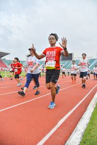 BIB: 3260, 2012
                            <button type="button" onclick="openModal(5986880)" class="btn btn-primary btn-sm float-right btn-popup" data-toggle="modal" data-target=".modal-high-quality">
                        <i class="fas fa-shopping-cart"></i> Add to Cart
                    </button>
                                            <button type="button" onclick="isThisMe(5986880, true)" class="btn btn-success btn-sm float-right btn-popup btn-isme hidden" data-toggle="tooltip" data-placement="bottom" title="นี่คือรูปของคุณใช่ไหม คลิกที่นี่เพื่อเอาเข้าอัลบั้ม">
                        <i class="fas fa-plus"></i> Add to album
                    </button>
                    <button type="button" onclick="isThisMe(5986880, false)" class="btn btn-warning btn-sm float-right btn-popup btn-isnotme hidden">
                        <i class="fas fa-ban"></i> Remove from album
                    </button>