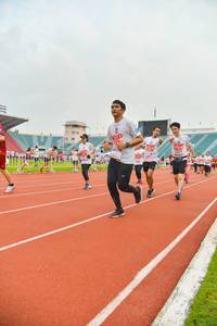 BIB: 402
                            <button type="button" onclick="openModal(5989393)" class="btn btn-primary btn-sm float-right btn-popup" data-toggle="modal" data-target=".modal-high-quality">
                        <i class="fas fa-shopping-cart"></i> Add to Cart
                    </button>
                                            <button type="button" onclick="isThisMe(5989393, true)" class="btn btn-success btn-sm float-right btn-popup btn-isme hidden" data-toggle="tooltip" data-placement="bottom" title="นี่คือรูปของคุณใช่ไหม คลิกที่นี่เพื่อเอาเข้าอัลบั้ม">
                        <i class="fas fa-plus"></i> Add to album
                    </button>
                    <button type="button" onclick="isThisMe(5989393, false)" class="btn btn-warning btn-sm float-right btn-popup btn-isnotme hidden">
                        <i class="fas fa-ban"></i> Remove from album
                    </button>