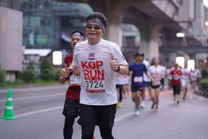 BIB: 407, 3724
                            <button type="button" onclick="openModal(5969164)" class="btn btn-primary btn-sm float-right btn-popup" data-toggle="modal" data-target=".modal-high-quality">
                        <i class="fas fa-shopping-cart"></i> Add to Cart
                    </button>
                                            <button type="button" onclick="isThisMe(5969164, true)" class="btn btn-success btn-sm float-right btn-popup btn-isme hidden" data-toggle="tooltip" data-placement="bottom" title="นี่คือรูปของคุณใช่ไหม คลิกที่นี่เพื่อเอาเข้าอัลบั้ม">
                        <i class="fas fa-plus"></i> Add to album
                    </button>
                    <button type="button" onclick="isThisMe(5969164, false)" class="btn btn-warning btn-sm float-right btn-popup btn-isnotme hidden">
                        <i class="fas fa-ban"></i> Remove from album
                    </button>