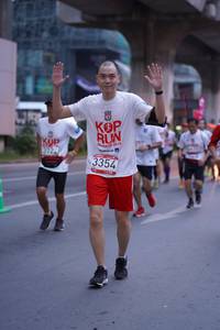 BIB: 3722, 2010, 3354
                            <button type="button" onclick="openModal(5971855)" class="btn btn-primary btn-sm float-right btn-popup" data-toggle="modal" data-target=".modal-high-quality">
                        <i class="fas fa-shopping-cart"></i> Add to Cart
                    </button>
                                            <button type="button" onclick="isThisMe(5971855, true)" class="btn btn-success btn-sm float-right btn-popup btn-isme hidden" data-toggle="tooltip" data-placement="bottom" title="นี่คือรูปของคุณใช่ไหม คลิกที่นี่เพื่อเอาเข้าอัลบั้ม">
                        <i class="fas fa-plus"></i> Add to album
                    </button>
                    <button type="button" onclick="isThisMe(5971855, false)" class="btn btn-warning btn-sm float-right btn-popup btn-isnotme hidden">
                        <i class="fas fa-ban"></i> Remove from album
                    </button>