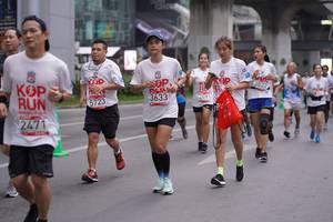 BIB: 3822, 3633, 5723, 2471
                            <button type="button" onclick="openModal(5967419)" class="btn btn-primary btn-sm float-right btn-popup" data-toggle="modal" data-target=".modal-high-quality">
                        <i class="fas fa-shopping-cart"></i> Add to Cart
                    </button>
                                            <button type="button" onclick="isThisMe(5967419, true)" class="btn btn-success btn-sm float-right btn-popup btn-isme hidden" data-toggle="tooltip" data-placement="bottom" title="นี่คือรูปของคุณใช่ไหม คลิกที่นี่เพื่อเอาเข้าอัลบั้ม">
                        <i class="fas fa-plus"></i> Add to album
                    </button>
                    <button type="button" onclick="isThisMe(5967419, false)" class="btn btn-warning btn-sm float-right btn-popup btn-isnotme hidden">
                        <i class="fas fa-ban"></i> Remove from album
                    </button>