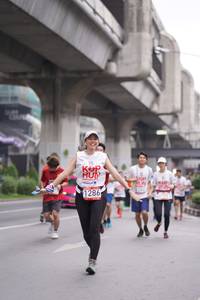 BIB: 1286
                            <button type="button" onclick="openModal(6015924)" class="btn btn-primary btn-sm float-right btn-popup" data-toggle="modal" data-target=".modal-high-quality">
                        <i class="fas fa-shopping-cart"></i> Add to Cart
                    </button>
                                            <button type="button" onclick="isThisMe(6015924, true)" class="btn btn-success btn-sm float-right btn-popup btn-isme hidden" data-toggle="tooltip" data-placement="bottom" title="นี่คือรูปของคุณใช่ไหม คลิกที่นี่เพื่อเอาเข้าอัลบั้ม">
                        <i class="fas fa-plus"></i> Add to album
                    </button>
                    <button type="button" onclick="isThisMe(6015924, false)" class="btn btn-warning btn-sm float-right btn-popup btn-isnotme hidden">
                        <i class="fas fa-ban"></i> Remove from album
                    </button>