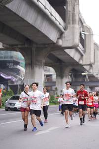 BIB: 4232, 4231, 4499
                            <button type="button" onclick="openModal(6015689)" class="btn btn-primary btn-sm float-right btn-popup" data-toggle="modal" data-target=".modal-high-quality">
                        <i class="fas fa-shopping-cart"></i> Add to Cart
                    </button>
                                            <button type="button" onclick="isThisMe(6015689, true)" class="btn btn-success btn-sm float-right btn-popup btn-isme hidden" data-toggle="tooltip" data-placement="bottom" title="นี่คือรูปของคุณใช่ไหม คลิกที่นี่เพื่อเอาเข้าอัลบั้ม">
                        <i class="fas fa-plus"></i> Add to album
                    </button>
                    <button type="button" onclick="isThisMe(6015689, false)" class="btn btn-warning btn-sm float-right btn-popup btn-isnotme hidden">
                        <i class="fas fa-ban"></i> Remove from album
                    </button>