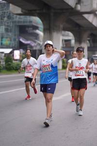 BIB: 3359, 3921
                            <button type="button" onclick="openModal(5962618)" class="btn btn-primary btn-sm float-right btn-popup" data-toggle="modal" data-target=".modal-high-quality">
                        <i class="fas fa-shopping-cart"></i> Add to Cart
                    </button>
                                            <button type="button" onclick="isThisMe(5962618, true)" class="btn btn-success btn-sm float-right btn-popup btn-isme hidden" data-toggle="tooltip" data-placement="bottom" title="นี่คือรูปของคุณใช่ไหม คลิกที่นี่เพื่อเอาเข้าอัลบั้ม">
                        <i class="fas fa-plus"></i> Add to album
                    </button>
                    <button type="button" onclick="isThisMe(5962618, false)" class="btn btn-warning btn-sm float-right btn-popup btn-isnotme hidden">
                        <i class="fas fa-ban"></i> Remove from album
                    </button>