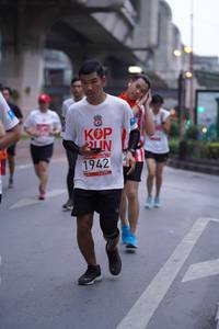 BIB: 1942
                            <button type="button" onclick="openModal(5975126)" class="btn btn-primary btn-sm float-right btn-popup" data-toggle="modal" data-target=".modal-high-quality">
                        <i class="fas fa-shopping-cart"></i> Add to Cart
                    </button>
                                            <button type="button" onclick="isThisMe(5975126, true)" class="btn btn-success btn-sm float-right btn-popup btn-isme hidden" data-toggle="tooltip" data-placement="bottom" title="นี่คือรูปของคุณใช่ไหม คลิกที่นี่เพื่อเอาเข้าอัลบั้ม">
                        <i class="fas fa-plus"></i> Add to album
                    </button>
                    <button type="button" onclick="isThisMe(5975126, false)" class="btn btn-warning btn-sm float-right btn-popup btn-isnotme hidden">
                        <i class="fas fa-ban"></i> Remove from album
                    </button>