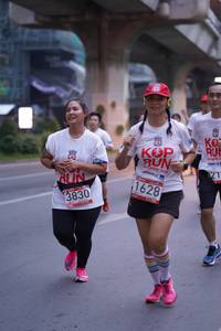 BIB: 201, 1628, 3830
                            <button type="button" onclick="openModal(5973865)" class="btn btn-primary btn-sm float-right btn-popup" data-toggle="modal" data-target=".modal-high-quality">
                        <i class="fas fa-shopping-cart"></i> Add to Cart
                    </button>
                                            <button type="button" onclick="isThisMe(5973865, true)" class="btn btn-success btn-sm float-right btn-popup btn-isme hidden" data-toggle="tooltip" data-placement="bottom" title="นี่คือรูปของคุณใช่ไหม คลิกที่นี่เพื่อเอาเข้าอัลบั้ม">
                        <i class="fas fa-plus"></i> Add to album
                    </button>
                    <button type="button" onclick="isThisMe(5973865, false)" class="btn btn-warning btn-sm float-right btn-popup btn-isnotme hidden">
                        <i class="fas fa-ban"></i> Remove from album
                    </button>