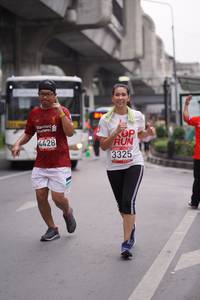 BIB: 3325, 4428
                            <button type="button" onclick="openModal(5962786)" class="btn btn-primary btn-sm float-right btn-popup" data-toggle="modal" data-target=".modal-high-quality">
                        <i class="fas fa-shopping-cart"></i> Add to Cart
                    </button>
                                            <button type="button" onclick="isThisMe(5962786, true)" class="btn btn-success btn-sm float-right btn-popup btn-isme hidden" data-toggle="tooltip" data-placement="bottom" title="นี่คือรูปของคุณใช่ไหม คลิกที่นี่เพื่อเอาเข้าอัลบั้ม">
                        <i class="fas fa-plus"></i> Add to album
                    </button>
                    <button type="button" onclick="isThisMe(5962786, false)" class="btn btn-warning btn-sm float-right btn-popup btn-isnotme hidden">
                        <i class="fas fa-ban"></i> Remove from album
                    </button>