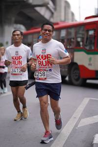 BIB: 3412, 2019, 4258
                            <button type="button" onclick="openModal(5967313)" class="btn btn-primary btn-sm float-right btn-popup" data-toggle="modal" data-target=".modal-high-quality">
                        <i class="fas fa-shopping-cart"></i> Add to Cart
                    </button>
                                            <button type="button" onclick="isThisMe(5967313, true)" class="btn btn-success btn-sm float-right btn-popup btn-isme hidden" data-toggle="tooltip" data-placement="bottom" title="นี่คือรูปของคุณใช่ไหม คลิกที่นี่เพื่อเอาเข้าอัลบั้ม">
                        <i class="fas fa-plus"></i> Add to album
                    </button>
                    <button type="button" onclick="isThisMe(5967313, false)" class="btn btn-warning btn-sm float-right btn-popup btn-isnotme hidden">
                        <i class="fas fa-ban"></i> Remove from album
                    </button>