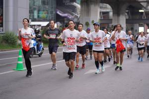 BIB: 5274, 1355, 3635, 5723, 2471, 
                            <button type="button" onclick="openModal(5967410)" class="btn btn-primary btn-sm float-right btn-popup" data-toggle="modal" data-target=".modal-high-quality">
                        <i class="fas fa-shopping-cart"></i> Add to Cart
                    </button>
                                            <button type="button" onclick="isThisMe(5967410, true)" class="btn btn-success btn-sm float-right btn-popup btn-isme hidden" data-toggle="tooltip" data-placement="bottom" title="นี่คือรูปของคุณใช่ไหม คลิกที่นี่เพื่อเอาเข้าอัลบั้ม">
                        <i class="fas fa-plus"></i> Add to album
                    </button>
                    <button type="button" onclick="isThisMe(5967410, false)" class="btn btn-warning btn-sm float-right btn-popup btn-isnotme hidden">
                        <i class="fas fa-ban"></i> Remove from album
                    </button>