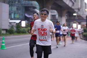 BIB: 3724
                            <button type="button" onclick="openModal(5969160)" class="btn btn-primary btn-sm float-right btn-popup" data-toggle="modal" data-target=".modal-high-quality">
                        <i class="fas fa-shopping-cart"></i> Add to Cart
                    </button>
                                            <button type="button" onclick="isThisMe(5969160, true)" class="btn btn-success btn-sm float-right btn-popup btn-isme hidden" data-toggle="tooltip" data-placement="bottom" title="นี่คือรูปของคุณใช่ไหม คลิกที่นี่เพื่อเอาเข้าอัลบั้ม">
                        <i class="fas fa-plus"></i> Add to album
                    </button>
                    <button type="button" onclick="isThisMe(5969160, false)" class="btn btn-warning btn-sm float-right btn-popup btn-isnotme hidden">
                        <i class="fas fa-ban"></i> Remove from album
                    </button>