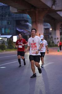 BIB: 6215, 1804
                            <button type="button" onclick="openModal(5981337)" class="btn btn-primary btn-sm float-right btn-popup" data-toggle="modal" data-target=".modal-high-quality">
                        <i class="fas fa-shopping-cart"></i> Add to Cart
                    </button>
                                            <button type="button" onclick="isThisMe(5981337, true)" class="btn btn-success btn-sm float-right btn-popup btn-isme hidden" data-toggle="tooltip" data-placement="bottom" title="นี่คือรูปของคุณใช่ไหม คลิกที่นี่เพื่อเอาเข้าอัลบั้ม">
                        <i class="fas fa-plus"></i> Add to album
                    </button>
                    <button type="button" onclick="isThisMe(5981337, false)" class="btn btn-warning btn-sm float-right btn-popup btn-isnotme hidden">
                        <i class="fas fa-ban"></i> Remove from album
                    </button>