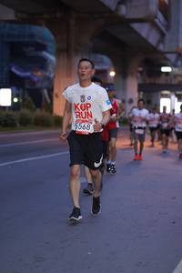 BIB: 5568
                            <button type="button" onclick="openModal(5980517)" class="btn btn-primary btn-sm float-right btn-popup" data-toggle="modal" data-target=".modal-high-quality">
                        <i class="fas fa-shopping-cart"></i> Add to Cart
                    </button>
                                            <button type="button" onclick="isThisMe(5980517, true)" class="btn btn-success btn-sm float-right btn-popup btn-isme hidden" data-toggle="tooltip" data-placement="bottom" title="นี่คือรูปของคุณใช่ไหม คลิกที่นี่เพื่อเอาเข้าอัลบั้ม">
                        <i class="fas fa-plus"></i> Add to album
                    </button>
                    <button type="button" onclick="isThisMe(5980517, false)" class="btn btn-warning btn-sm float-right btn-popup btn-isnotme hidden">
                        <i class="fas fa-ban"></i> Remove from album
                    </button>