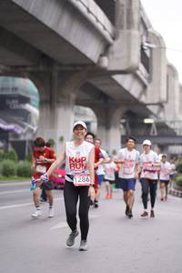 BIB: 1286
                            <button type="button" onclick="openModal(6015930)" class="btn btn-primary btn-sm float-right btn-popup" data-toggle="modal" data-target=".modal-high-quality">
                        <i class="fas fa-shopping-cart"></i> Add to Cart
                    </button>
                                            <button type="button" onclick="isThisMe(6015930, true)" class="btn btn-success btn-sm float-right btn-popup btn-isme hidden" data-toggle="tooltip" data-placement="bottom" title="นี่คือรูปของคุณใช่ไหม คลิกที่นี่เพื่อเอาเข้าอัลบั้ม">
                        <i class="fas fa-plus"></i> Add to album
                    </button>
                    <button type="button" onclick="isThisMe(6015930, false)" class="btn btn-warning btn-sm float-right btn-popup btn-isnotme hidden">
                        <i class="fas fa-ban"></i> Remove from album
                    </button>