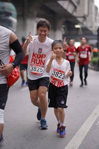 BIB: 3825, 3823
                            <button type="button" onclick="openModal(5962582)" class="btn btn-primary btn-sm float-right btn-popup" data-toggle="modal" data-target=".modal-high-quality">
                        <i class="fas fa-shopping-cart"></i> Add to Cart
                    </button>
                                            <button type="button" onclick="isThisMe(5962582, true)" class="btn btn-success btn-sm float-right btn-popup btn-isme hidden" data-toggle="tooltip" data-placement="bottom" title="นี่คือรูปของคุณใช่ไหม คลิกที่นี่เพื่อเอาเข้าอัลบั้ม">
                        <i class="fas fa-plus"></i> Add to album
                    </button>
                    <button type="button" onclick="isThisMe(5962582, false)" class="btn btn-warning btn-sm float-right btn-popup btn-isnotme hidden">
                        <i class="fas fa-ban"></i> Remove from album
                    </button>