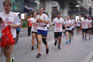 BIB: 3822, 459, 4590
                            <button type="button" onclick="openModal(5967423)" class="btn btn-primary btn-sm float-right btn-popup" data-toggle="modal" data-target=".modal-high-quality">
                        <i class="fas fa-shopping-cart"></i> Add to Cart
                    </button>
                                            <button type="button" onclick="isThisMe(5967423, true)" class="btn btn-success btn-sm float-right btn-popup btn-isme hidden" data-toggle="tooltip" data-placement="bottom" title="นี่คือรูปของคุณใช่ไหม คลิกที่นี่เพื่อเอาเข้าอัลบั้ม">
                        <i class="fas fa-plus"></i> Add to album
                    </button>
                    <button type="button" onclick="isThisMe(5967423, false)" class="btn btn-warning btn-sm float-right btn-popup btn-isnotme hidden">
                        <i class="fas fa-ban"></i> Remove from album
                    </button>