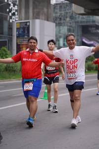 BIB: 1200, 3335, 1638
                            <button type="button" onclick="openModal(5962083)" class="btn btn-primary btn-sm float-right btn-popup" data-toggle="modal" data-target=".modal-high-quality">
                        <i class="fas fa-shopping-cart"></i> Add to Cart
                    </button>
                                            <button type="button" onclick="isThisMe(5962083, true)" class="btn btn-success btn-sm float-right btn-popup btn-isme hidden" data-toggle="tooltip" data-placement="bottom" title="นี่คือรูปของคุณใช่ไหม คลิกที่นี่เพื่อเอาเข้าอัลบั้ม">
                        <i class="fas fa-plus"></i> Add to album
                    </button>
                    <button type="button" onclick="isThisMe(5962083, false)" class="btn btn-warning btn-sm float-right btn-popup btn-isnotme hidden">
                        <i class="fas fa-ban"></i> Remove from album
                    </button>