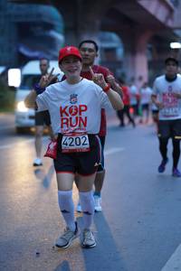 BIB: 4202
                            <button type="button" onclick="openModal(5971592)" class="btn btn-primary btn-sm float-right btn-popup" data-toggle="modal" data-target=".modal-high-quality">
                        <i class="fas fa-shopping-cart"></i> Add to Cart
                    </button>
                                            <button type="button" onclick="isThisMe(5971592, true)" class="btn btn-success btn-sm float-right btn-popup btn-isme hidden" data-toggle="tooltip" data-placement="bottom" title="นี่คือรูปของคุณใช่ไหม คลิกที่นี่เพื่อเอาเข้าอัลบั้ม">
                        <i class="fas fa-plus"></i> Add to album
                    </button>
                    <button type="button" onclick="isThisMe(5971592, false)" class="btn btn-warning btn-sm float-right btn-popup btn-isnotme hidden">
                        <i class="fas fa-ban"></i> Remove from album
                    </button>