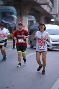 BIB: 4775, 201, 1617
                            <button type="button" onclick="openModal(5974835)" class="btn btn-primary btn-sm float-right btn-popup" data-toggle="modal" data-target=".modal-high-quality">
                        <i class="fas fa-shopping-cart"></i> Add to Cart
                    </button>
                                            <button type="button" onclick="isThisMe(5974835, true)" class="btn btn-success btn-sm float-right btn-popup btn-isme hidden" data-toggle="tooltip" data-placement="bottom" title="นี่คือรูปของคุณใช่ไหม คลิกที่นี่เพื่อเอาเข้าอัลบั้ม">
                        <i class="fas fa-plus"></i> Add to album
                    </button>
                    <button type="button" onclick="isThisMe(5974835, false)" class="btn btn-warning btn-sm float-right btn-popup btn-isnotme hidden">
                        <i class="fas fa-ban"></i> Remove from album
                    </button>