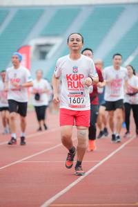 BIB: 201, 1607
                            <button type="button" onclick="openModal(5930892)" class="btn btn-primary btn-sm float-right btn-popup" data-toggle="modal" data-target=".modal-high-quality">
                        <i class="fas fa-shopping-cart"></i> Add to Cart
                    </button>
                                            <button type="button" onclick="isThisMe(5930892, true)" class="btn btn-success btn-sm float-right btn-popup btn-isme hidden" data-toggle="tooltip" data-placement="bottom" title="นี่คือรูปของคุณใช่ไหม คลิกที่นี่เพื่อเอาเข้าอัลบั้ม">
                        <i class="fas fa-plus"></i> Add to album
                    </button>
                    <button type="button" onclick="isThisMe(5930892, false)" class="btn btn-warning btn-sm float-right btn-popup btn-isnotme hidden">
                        <i class="fas fa-ban"></i> Remove from album
                    </button>