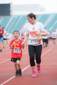 BIB: 6955, 2757
                            <button type="button" onclick="openModal(5925348)" class="btn btn-primary btn-sm float-right btn-popup" data-toggle="modal" data-target=".modal-high-quality">
                        <i class="fas fa-shopping-cart"></i> Add to Cart
                    </button>
                                            <button type="button" onclick="isThisMe(5925348, true)" class="btn btn-success btn-sm float-right btn-popup btn-isme hidden" data-toggle="tooltip" data-placement="bottom" title="นี่คือรูปของคุณใช่ไหม คลิกที่นี่เพื่อเอาเข้าอัลบั้ม">
                        <i class="fas fa-plus"></i> Add to album
                    </button>
                    <button type="button" onclick="isThisMe(5925348, false)" class="btn btn-warning btn-sm float-right btn-popup btn-isnotme hidden">
                        <i class="fas fa-ban"></i> Remove from album
                    </button>