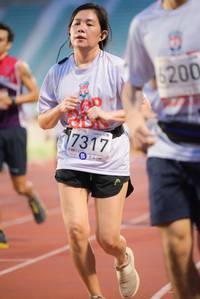 BIB: 200, 7317, 
                            <button type="button" onclick="openModal(5909038)" class="btn btn-primary btn-sm float-right btn-popup" data-toggle="modal" data-target=".modal-high-quality">
                        <i class="fas fa-shopping-cart"></i> Add to Cart
                    </button>
                                            <button type="button" onclick="isThisMe(5909038, true)" class="btn btn-success btn-sm float-right btn-popup btn-isme hidden" data-toggle="tooltip" data-placement="bottom" title="นี่คือรูปของคุณใช่ไหม คลิกที่นี่เพื่อเอาเข้าอัลบั้ม">
                        <i class="fas fa-plus"></i> Add to album
                    </button>
                    <button type="button" onclick="isThisMe(5909038, false)" class="btn btn-warning btn-sm float-right btn-popup btn-isnotme hidden">
                        <i class="fas fa-ban"></i> Remove from album
                    </button>