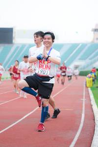 BIB: 1901
                            <button type="button" onclick="openModal(5920733)" class="btn btn-primary btn-sm float-right btn-popup" data-toggle="modal" data-target=".modal-high-quality">
                        <i class="fas fa-shopping-cart"></i> Add to Cart
                    </button>
                                            <button type="button" onclick="isThisMe(5920733, true)" class="btn btn-success btn-sm float-right btn-popup btn-isme hidden" data-toggle="tooltip" data-placement="bottom" title="นี่คือรูปของคุณใช่ไหม คลิกที่นี่เพื่อเอาเข้าอัลบั้ม">
                        <i class="fas fa-plus"></i> Add to album
                    </button>
                    <button type="button" onclick="isThisMe(5920733, false)" class="btn btn-warning btn-sm float-right btn-popup btn-isnotme hidden">
                        <i class="fas fa-ban"></i> Remove from album
                    </button>