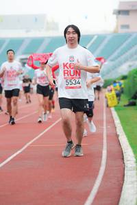 BIB: 5534
                            <button type="button" onclick="openModal(5925017)" class="btn btn-primary btn-sm float-right btn-popup" data-toggle="modal" data-target=".modal-high-quality">
                        <i class="fas fa-shopping-cart"></i> Add to Cart
                    </button>
                                            <button type="button" onclick="isThisMe(5925017, true)" class="btn btn-success btn-sm float-right btn-popup btn-isme hidden" data-toggle="tooltip" data-placement="bottom" title="นี่คือรูปของคุณใช่ไหม คลิกที่นี่เพื่อเอาเข้าอัลบั้ม">
                        <i class="fas fa-plus"></i> Add to album
                    </button>
                    <button type="button" onclick="isThisMe(5925017, false)" class="btn btn-warning btn-sm float-right btn-popup btn-isnotme hidden">
                        <i class="fas fa-ban"></i> Remove from album
                    </button>