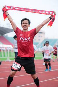 BIB: 950
                            <button type="button" onclick="openModal(5915178)" class="btn btn-primary btn-sm float-right btn-popup" data-toggle="modal" data-target=".modal-high-quality">
                        <i class="fas fa-shopping-cart"></i> Add to Cart
                    </button>
                                            <button type="button" onclick="isThisMe(5915178, true)" class="btn btn-success btn-sm float-right btn-popup btn-isme hidden" data-toggle="tooltip" data-placement="bottom" title="นี่คือรูปของคุณใช่ไหม คลิกที่นี่เพื่อเอาเข้าอัลบั้ม">
                        <i class="fas fa-plus"></i> Add to album
                    </button>
                    <button type="button" onclick="isThisMe(5915178, false)" class="btn btn-warning btn-sm float-right btn-popup btn-isnotme hidden">
                        <i class="fas fa-ban"></i> Remove from album
                    </button>