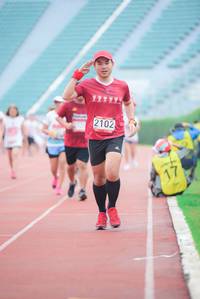 BIB: 2102, 
                            <button type="button" onclick="openModal(5930470)" class="btn btn-primary btn-sm float-right btn-popup" data-toggle="modal" data-target=".modal-high-quality">
                        <i class="fas fa-shopping-cart"></i> Add to Cart
                    </button>
                                            <button type="button" onclick="isThisMe(5930470, true)" class="btn btn-success btn-sm float-right btn-popup btn-isme hidden" data-toggle="tooltip" data-placement="bottom" title="นี่คือรูปของคุณใช่ไหม คลิกที่นี่เพื่อเอาเข้าอัลบั้ม">
                        <i class="fas fa-plus"></i> Add to album
                    </button>
                    <button type="button" onclick="isThisMe(5930470, false)" class="btn btn-warning btn-sm float-right btn-popup btn-isnotme hidden">
                        <i class="fas fa-ban"></i> Remove from album
                    </button>