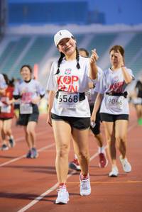 BIB: 5568, 9066
                            <button type="button" onclick="openModal(5908030)" class="btn btn-primary btn-sm float-right btn-popup" data-toggle="modal" data-target=".modal-high-quality">
                        <i class="fas fa-shopping-cart"></i> Add to Cart
                    </button>
                                            <button type="button" onclick="isThisMe(5908030, true)" class="btn btn-success btn-sm float-right btn-popup btn-isme hidden" data-toggle="tooltip" data-placement="bottom" title="นี่คือรูปของคุณใช่ไหม คลิกที่นี่เพื่อเอาเข้าอัลบั้ม">
                        <i class="fas fa-plus"></i> Add to album
                    </button>
                    <button type="button" onclick="isThisMe(5908030, false)" class="btn btn-warning btn-sm float-right btn-popup btn-isnotme hidden">
                        <i class="fas fa-ban"></i> Remove from album
                    </button>