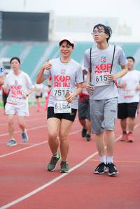 BIB: 615, 425, 7513, 6154
                            <button type="button" onclick="openModal(5918558)" class="btn btn-primary btn-sm float-right btn-popup" data-toggle="modal" data-target=".modal-high-quality">
                        <i class="fas fa-shopping-cart"></i> Add to Cart
                    </button>
                                            <button type="button" onclick="isThisMe(5918558, true)" class="btn btn-success btn-sm float-right btn-popup btn-isme hidden" data-toggle="tooltip" data-placement="bottom" title="นี่คือรูปของคุณใช่ไหม คลิกที่นี่เพื่อเอาเข้าอัลบั้ม">
                        <i class="fas fa-plus"></i> Add to album
                    </button>
                    <button type="button" onclick="isThisMe(5918558, false)" class="btn btn-warning btn-sm float-right btn-popup btn-isnotme hidden">
                        <i class="fas fa-ban"></i> Remove from album
                    </button>