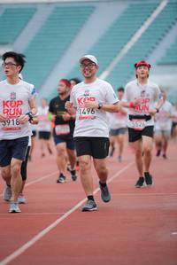 BIB: 1496, 3918, 5526
                            <button type="button" onclick="openModal(5930040)" class="btn btn-primary btn-sm float-right btn-popup" data-toggle="modal" data-target=".modal-high-quality">
                        <i class="fas fa-shopping-cart"></i> Add to Cart
                    </button>
                                            <button type="button" onclick="isThisMe(5930040, true)" class="btn btn-success btn-sm float-right btn-popup btn-isme hidden" data-toggle="tooltip" data-placement="bottom" title="นี่คือรูปของคุณใช่ไหม คลิกที่นี่เพื่อเอาเข้าอัลบั้ม">
                        <i class="fas fa-plus"></i> Add to album
                    </button>
                    <button type="button" onclick="isThisMe(5930040, false)" class="btn btn-warning btn-sm float-right btn-popup btn-isnotme hidden">
                        <i class="fas fa-ban"></i> Remove from album
                    </button>