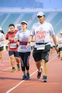 BIB: 2019, 6740, 6009, 601
                            <button type="button" onclick="openModal(5912682)" class="btn btn-primary btn-sm float-right btn-popup" data-toggle="modal" data-target=".modal-high-quality">
                        <i class="fas fa-shopping-cart"></i> Add to Cart
                    </button>
                                            <button type="button" onclick="isThisMe(5912682, true)" class="btn btn-success btn-sm float-right btn-popup btn-isme hidden" data-toggle="tooltip" data-placement="bottom" title="นี่คือรูปของคุณใช่ไหม คลิกที่นี่เพื่อเอาเข้าอัลบั้ม">
                        <i class="fas fa-plus"></i> Add to album
                    </button>
                    <button type="button" onclick="isThisMe(5912682, false)" class="btn btn-warning btn-sm float-right btn-popup btn-isnotme hidden">
                        <i class="fas fa-ban"></i> Remove from album
                    </button>