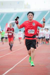 BIB: 3686
                            <button type="button" onclick="openModal(5925188)" class="btn btn-primary btn-sm float-right btn-popup" data-toggle="modal" data-target=".modal-high-quality">
                        <i class="fas fa-shopping-cart"></i> Add to Cart
                    </button>
                                            <button type="button" onclick="isThisMe(5925188, true)" class="btn btn-success btn-sm float-right btn-popup btn-isme hidden" data-toggle="tooltip" data-placement="bottom" title="นี่คือรูปของคุณใช่ไหม คลิกที่นี่เพื่อเอาเข้าอัลบั้ม">
                        <i class="fas fa-plus"></i> Add to album
                    </button>
                    <button type="button" onclick="isThisMe(5925188, false)" class="btn btn-warning btn-sm float-right btn-popup btn-isnotme hidden">
                        <i class="fas fa-ban"></i> Remove from album
                    </button>