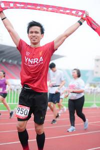 BIB: 950
                            <button type="button" onclick="openModal(5915174)" class="btn btn-primary btn-sm float-right btn-popup" data-toggle="modal" data-target=".modal-high-quality">
                        <i class="fas fa-shopping-cart"></i> Add to Cart
                    </button>
                                            <button type="button" onclick="isThisMe(5915174, true)" class="btn btn-success btn-sm float-right btn-popup btn-isme hidden" data-toggle="tooltip" data-placement="bottom" title="นี่คือรูปของคุณใช่ไหม คลิกที่นี่เพื่อเอาเข้าอัลบั้ม">
                        <i class="fas fa-plus"></i> Add to album
                    </button>
                    <button type="button" onclick="isThisMe(5915174, false)" class="btn btn-warning btn-sm float-right btn-popup btn-isnotme hidden">
                        <i class="fas fa-ban"></i> Remove from album
                    </button>